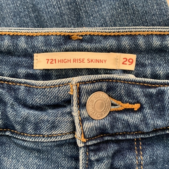 Anthropologie Levi’s 721 High Rise Skinny Jeans Rose Embroidered 29 x 30 - Picture 5 of 16